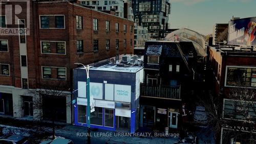 200 Spadina Avenue, Toronto, ON 