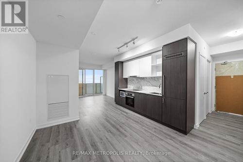 6208 - 138 Downes Street, Toronto, ON - Indoor Photo Showing Kitchen