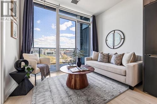 402 - 5 Defries Street, Toronto, ON - Indoor Photo Showing Living Room