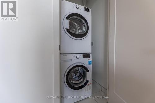 402 - 5 Defries Street, Toronto, ON - Indoor Photo Showing Laundry Room