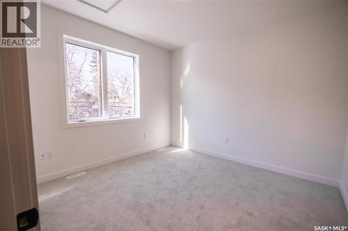 2804 14Th Avenue, Regina, SK - Indoor Photo Showing Other Room