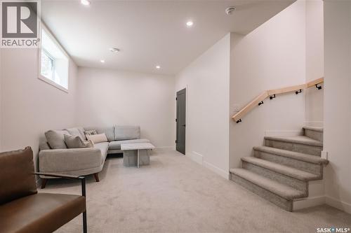 2804 14Th Avenue, Regina, SK - Indoor Photo Showing Other Room