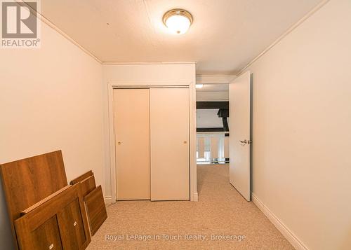 166 Duck Bay Road, Tay, ON - Indoor Photo Showing Other Room