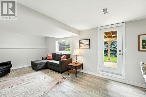 437 Duffy Street, Cobourg, ON - Indoor Photo Showing Living Room