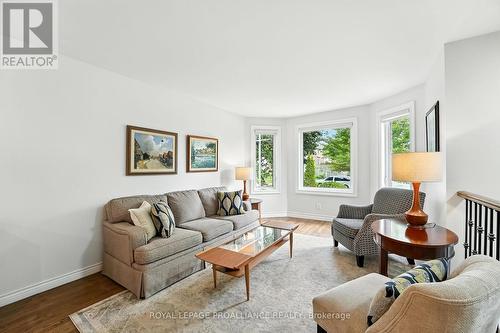 437 Duffy Street, Cobourg, ON - Indoor Photo Showing Living Room