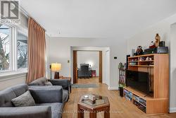 Office can be closed off and used as a bedroom - 