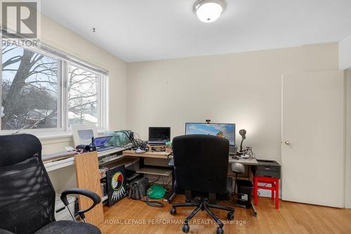 Office/den could be converted back to a bedroom - 19 Mowat Street, Ottawa, ON - Indoor Photo Showing Office