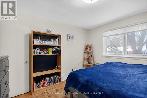 19 Mowat Street, Ottawa, ON - Indoor Photo Showing Bedroom