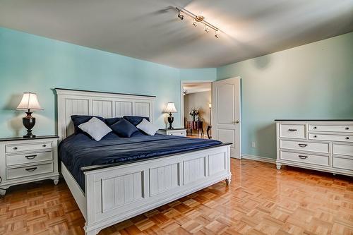 Bedroom - 7655 Rue Liege, Brossard, QC - Indoor Photo Showing Bedroom