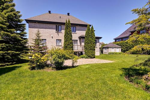 Cour - 7655 Rue Liege, Brossard, QC - Outdoor