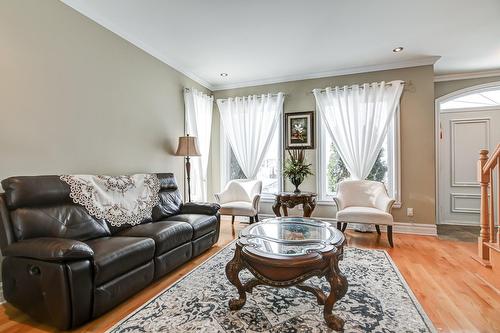 Living room - 7655 Rue Liege, Brossard, QC - Indoor Photo Showing Living Room