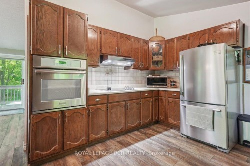 859 Sixth Street N, South Bruce Peninsula, ON - Indoor Photo Showing Kitchen