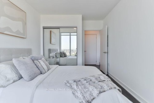 3205-50 O'Neill Road, Toronto, ON - Indoor Photo Showing Bedroom
