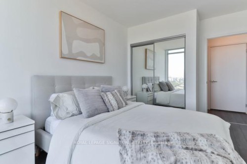 3205-50 O'Neill Road, Toronto, ON - Indoor Photo Showing Bedroom