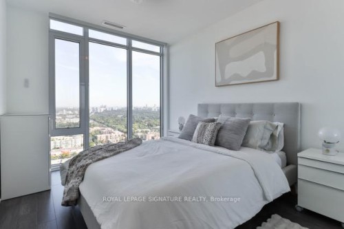 3205-50 O'Neill Road, Toronto, ON - Indoor Photo Showing Bedroom
