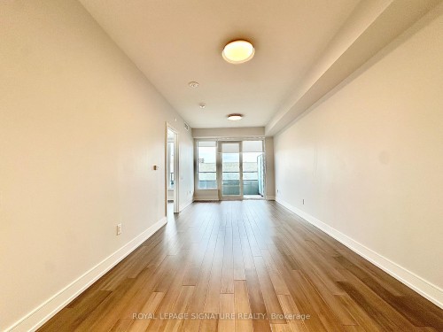 511-2525 Bathurst Street, Toronto, ON - Indoor Photo Showing Other Room