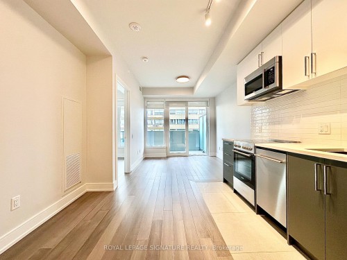 906-2525 Bathurst Street, Toronto, ON - Indoor Photo Showing Kitchen