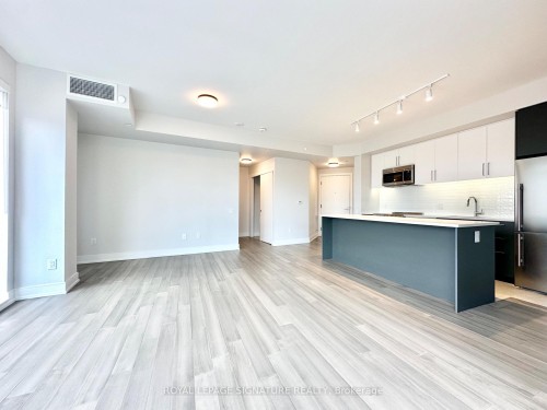 306-2525 Bathurst Street, Toronto, ON - Indoor Photo Showing Kitchen With Upgraded Kitchen