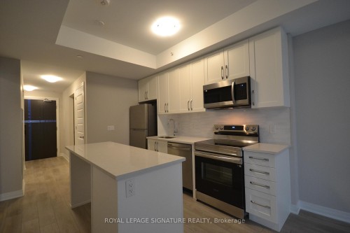 420-480 Gordon Krantz Avenue, Milton, ON - Indoor Photo Showing Kitchen With Stainless Steel Kitchen
