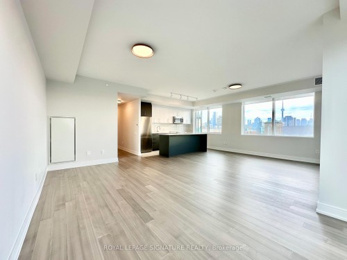 701-664 Spadina Avenue, Toronto, ON - Indoor Photo Showing Living Room