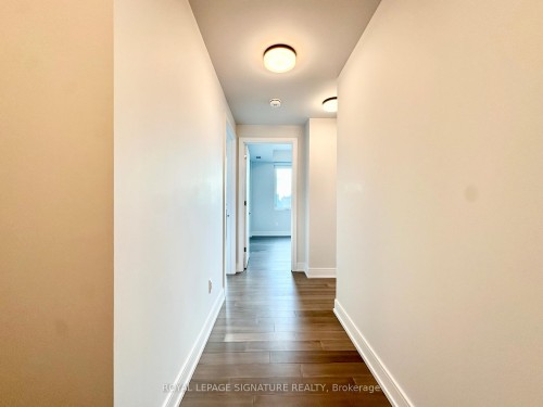 701-664 Spadina Avenue, Toronto, ON - Indoor Photo Showing Other Room