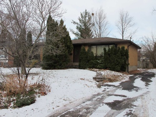 5280 Woodhaven Drive, Burlington, ON - Outdoor