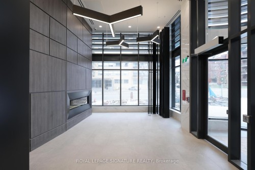 411-2525 Bathurst Street, Toronto, ON - Indoor Photo Showing Other Room With Fireplace