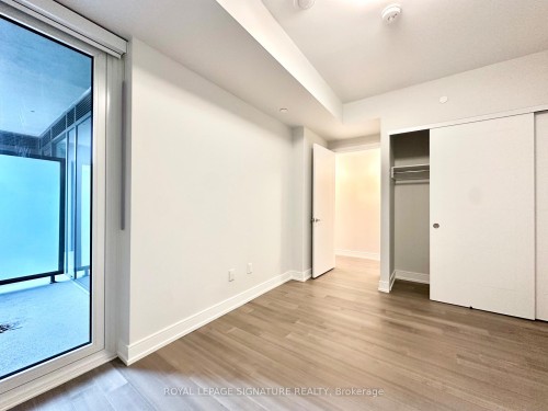 213-664 Spadina Avenue, Toronto, ON - Indoor Photo Showing Other Room
