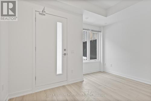 4 - 3069 Pharmacy Avenue, Toronto, ON - Indoor Photo Showing Other Room