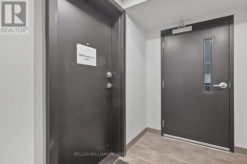4 - 3069 Pharmacy Avenue, Toronto, ON - Indoor Photo Showing Other Room