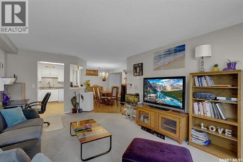 110 2300 Tell Place, Regina, SK - Indoor Photo Showing Living Room