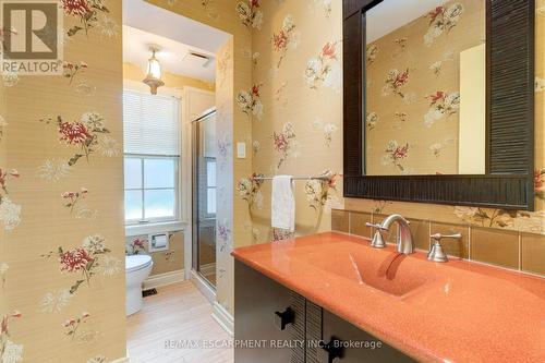 238 Penn Drive, Burlington, ON - Indoor Photo Showing Bathroom