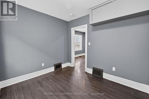 49 Allan Avenue, Hamilton, ON - Indoor Photo Showing Other Room