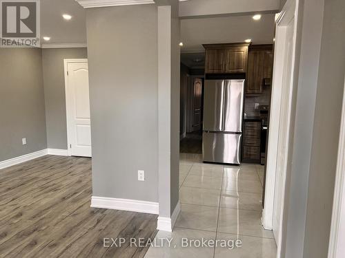 64 Gainsborough Road, Hamilton, ON - Indoor