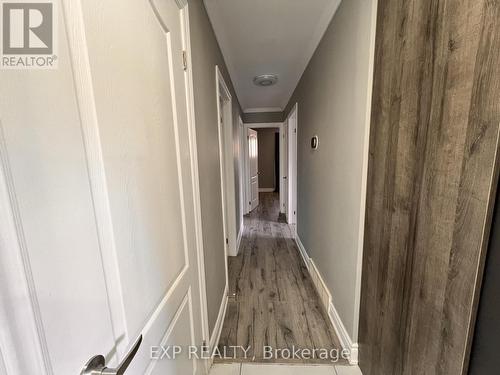 64 Gainsborough Road, Hamilton, ON - Indoor Photo Showing Other Room