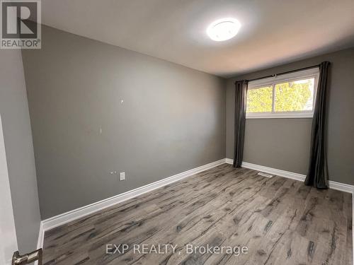 64 Gainsborough Road, Hamilton, ON - Indoor Photo Showing Other Room