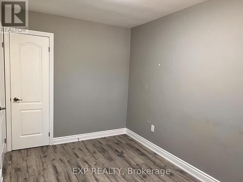64 Gainsborough Road, Hamilton, ON - Indoor Photo Showing Other Room