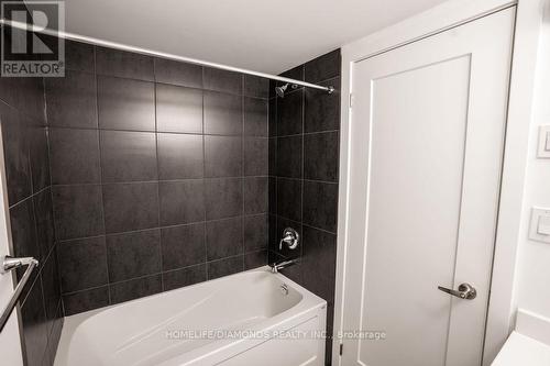 13 - 940 David Street N, Centre Wellington, ON - Indoor Photo Showing Bathroom