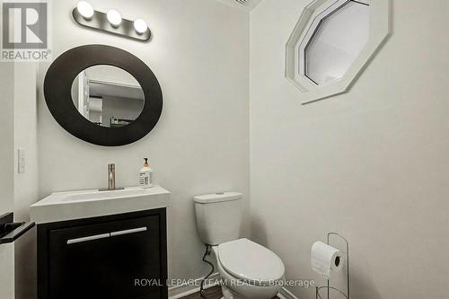 3229 Wild Cherry Drive, Ottawa, ON - Indoor Photo Showing Bathroom