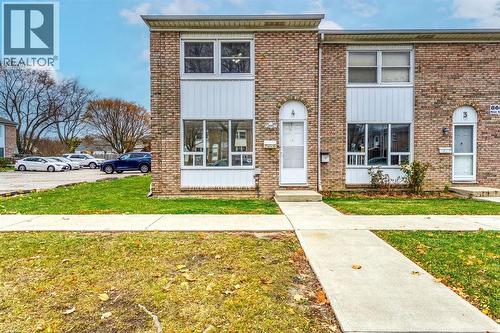 860 Ross AVENUE Unit# 4  Sarnia, ON N7T 7P5