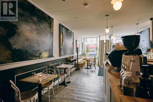 1134 Dundas Street W, Toronto, ON 