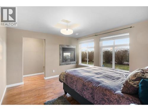 3582 Camelback Drive, Kelowna, BC - Indoor Photo Showing Bedroom