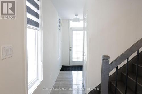 206 Huguenot Road, Oakville, ON - Indoor Photo Showing Other Room