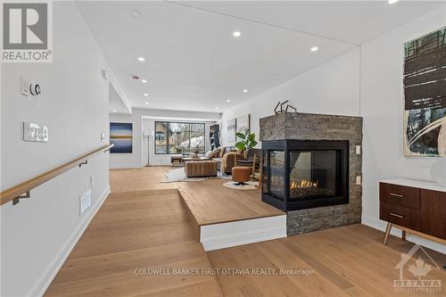 628 Parkview Road, Ottawa, ON - Indoor With Fireplace