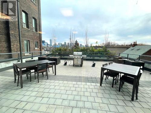 402R - 231 College Street, Toronto, ON - Outdoor With Deck Patio Veranda