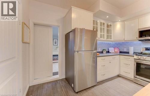 85 Chalmers Street N, Cambridge, ON - Indoor Photo Showing Kitchen