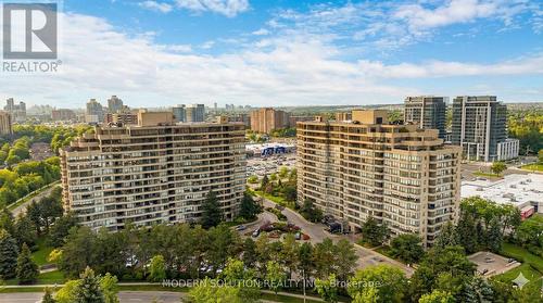 426 - 32 Clarissa Drive, Richmond Hill, ON - Outdoor With View