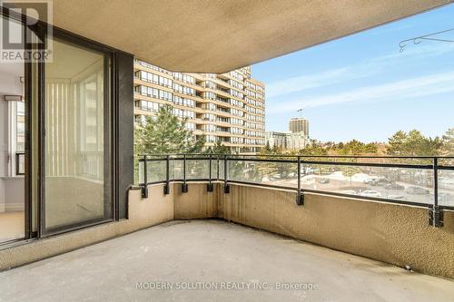 426 - 32 Clarissa Drive, Richmond Hill, ON - Outdoor With Balcony With Exterior