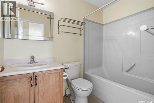 5169 Donnelly Crescent, Regina, SK - Indoor Photo Showing Bathroom