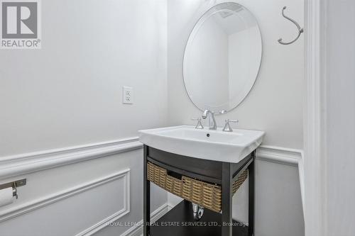 Powder Room - 1302 Hillview Crescent, Oakville, ON - Indoor Photo Showing Bathroom